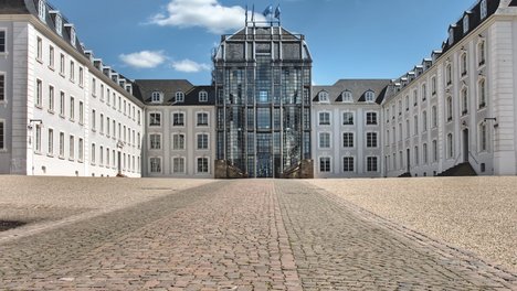 Saarbrücker Schloß saarbrücker schloß, saarbrücken, schloß, architektur, gebäude, platz, saarland